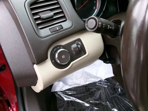 Used 2013 Buick Regal Premium FWD image 7