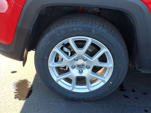 Used 2022 Jeep Renegade Latitude image 31