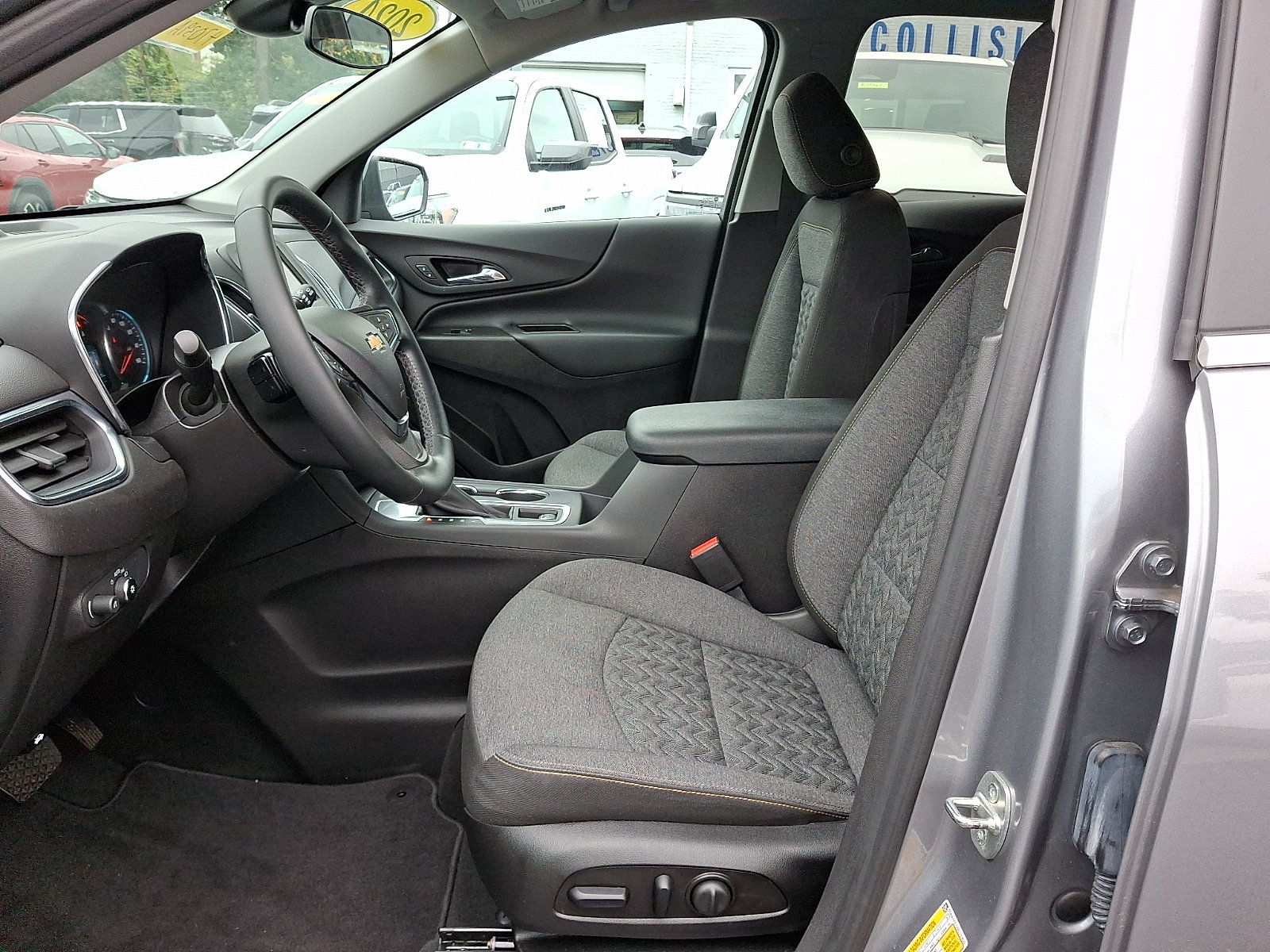 Certified 2024 Chevrolet Equinox LT FWD image 15