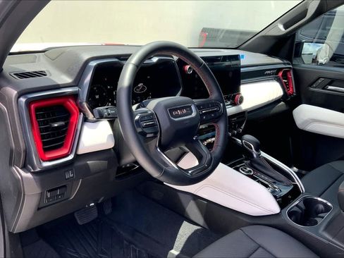Used 2025 GMC Canyon AT4 w/ AT4X Package AWD/4WD image 2
