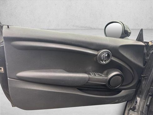 Used 2019 MINI Cooper Convertible image 19