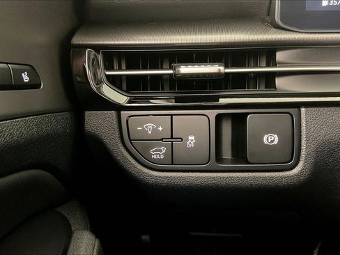Certified 2026 Kia Sportage SX FWD image 15
