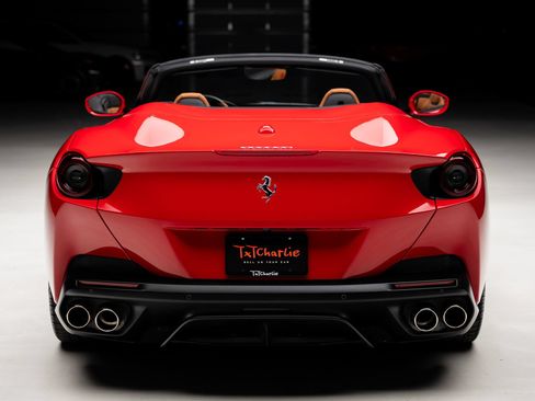 Used 2019 Ferrari Portofino RWD image 29
