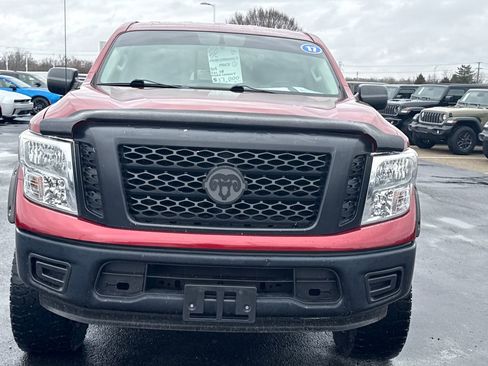 Used 2017 Nissan Titan S image 8