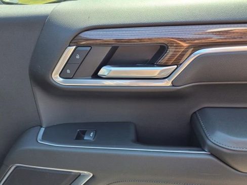 Used 2025 Chevrolet Silverado 1500 LT image 94