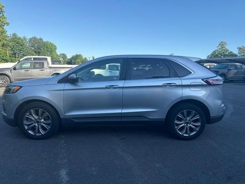 Used 2019 Ford Edge Titanium w/ Equipment Group 301A AWD/4WD image 2