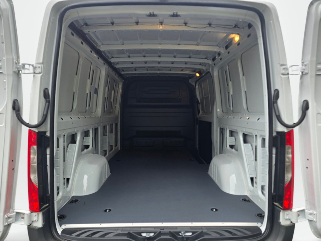 New 2026 Mercedes-Benz Sprinter 2500 image 13