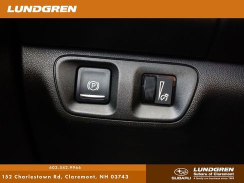 Used 2017 GMC Acadia Denali w/ Technology Package image 17