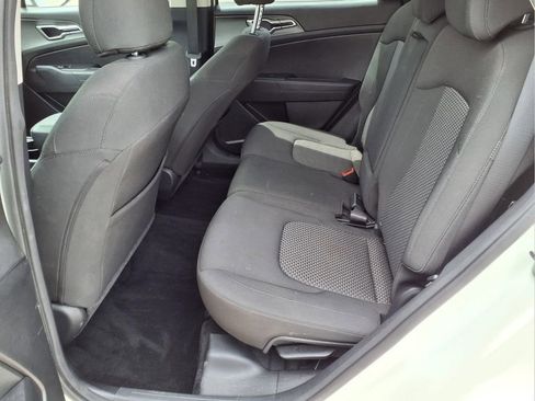 Used 2024 Kia Sportage LX FWD image 23