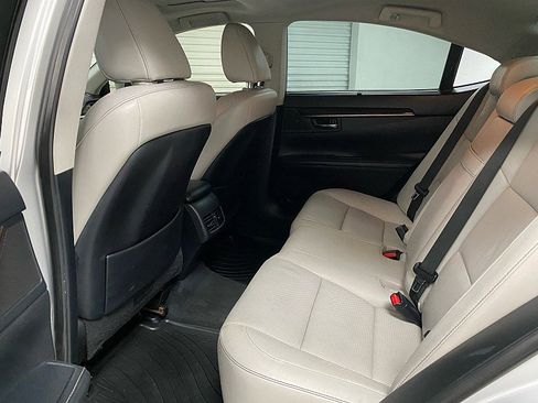Used 2014 Lexus ES 350 image 11