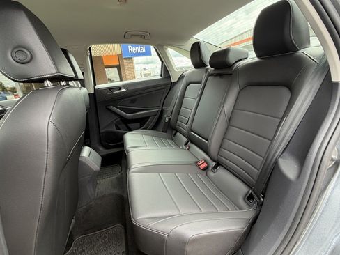 Used 2024 Volkswagen Jetta SE FWD image 24