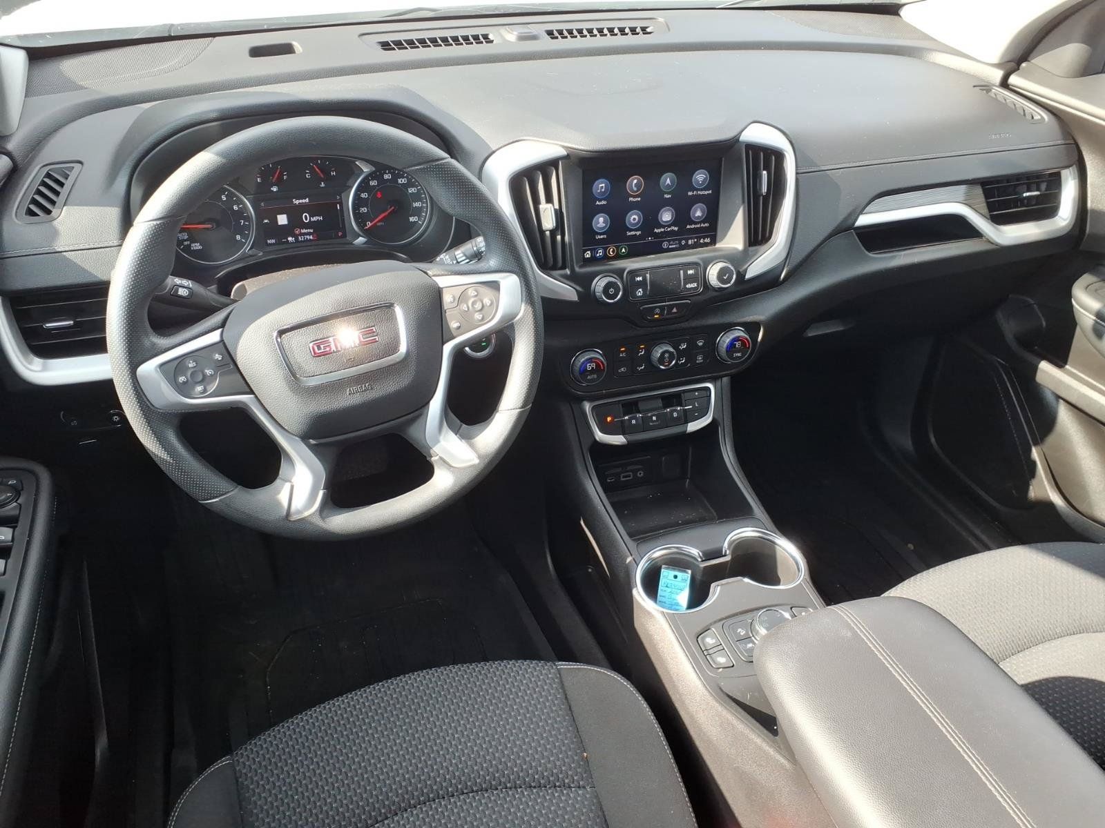 Used 2024 GMC Terrain SLE w/ Driver Convenience Package AWD/4WD image 9