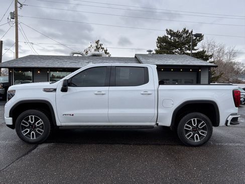 Used 2023 GMC Sierra 1500 AT4 w/ Technology Package AWD/4WD image 8