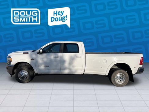 Used 2022 RAM 3500 Limited AWD/4WD image 2