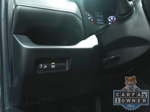 Used 2020 Toyota RAV4 XLE w/ All Weather Liner Package AWD/4WD image 18