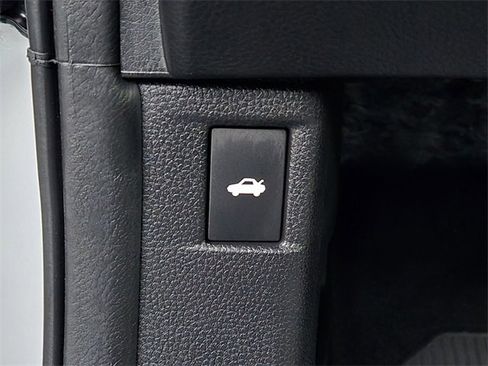 New 2025 Honda Accord SE image 16