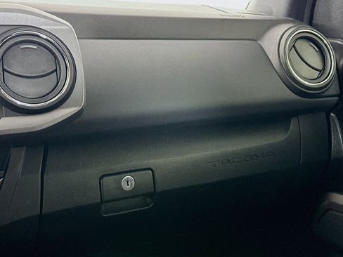 Used 2023 Toyota Tacoma TRD Sport image 16