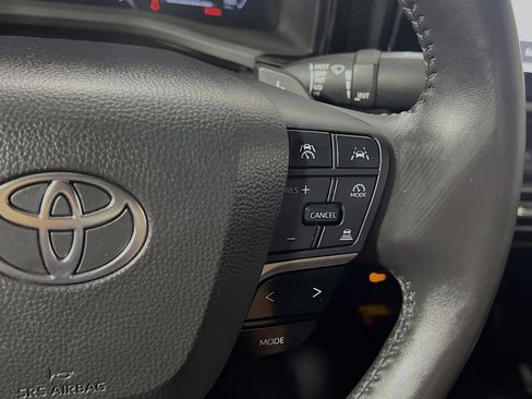 Used 2025 Toyota Camry XSE FWD image 20