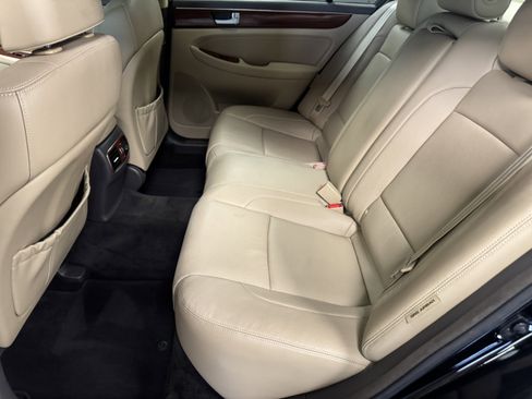 Used 2014 Hyundai Genesis 3.8 image 15