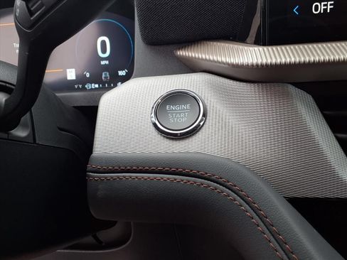 New 2026 Ford Explorer Active RWD image 11