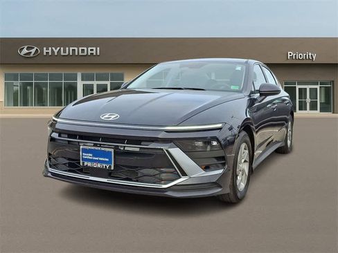Certified 2025 Hyundai Sonata SE image 1