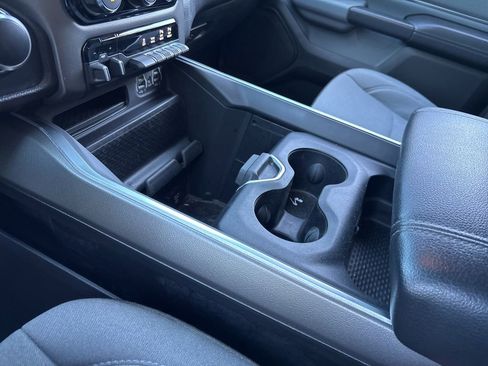 Used 2020 RAM 1500 Big Horn AWD/4WD image 23