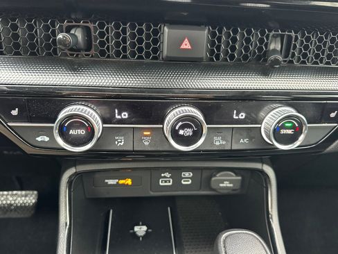 Used 2024 Honda CR-V EX-L image 29