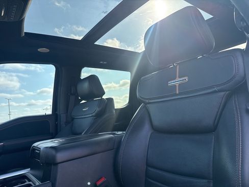 Used 2024 Ford F250 Platinum image 26