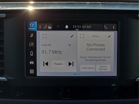 Used 2023 Chrysler Voyager LX FWD image 8