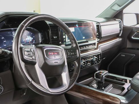 Used 2022 GMC Sierra 1500 Elevation w/ Elevation Premium Package image 26