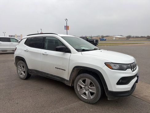 Used 2022 Jeep Compass Latitude w/ Convenience Group image 6