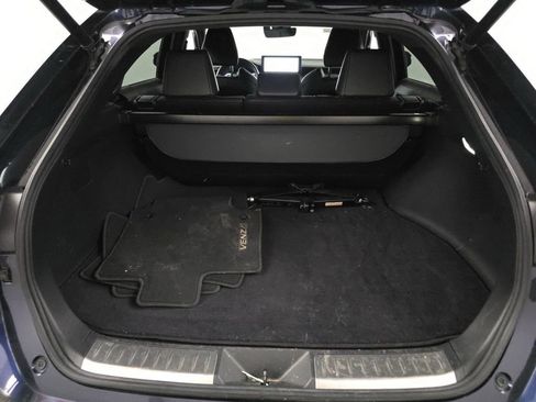 Used 2023 Toyota Venza XLE image 8