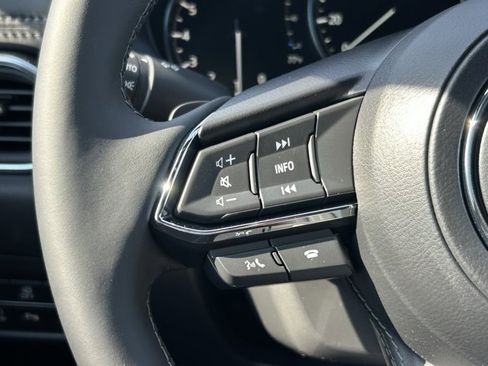 New 2025 MAZDA CX-5 Signature image 17