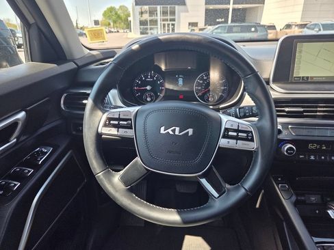 Used 2022 Kia Telluride S AWD/4WD image 14