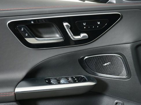 Used 2026 Mercedes-Benz C 43 AMG 4MATIC Sedan image 11