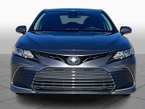 Used 2023 Toyota Camry LE image 4