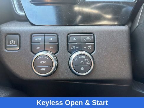 Used 2024 GMC Sierra 2500 SLT AWD/4WD image 19