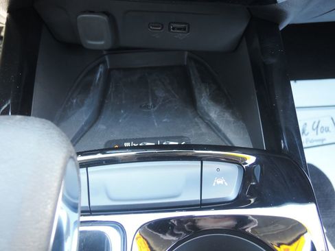 Used 2024 Chevrolet Trax ACTIV w/ Sunroof Package image 21