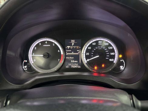 Used 2015 Lexus RC 350 w/ Luxury Package RWD image 23