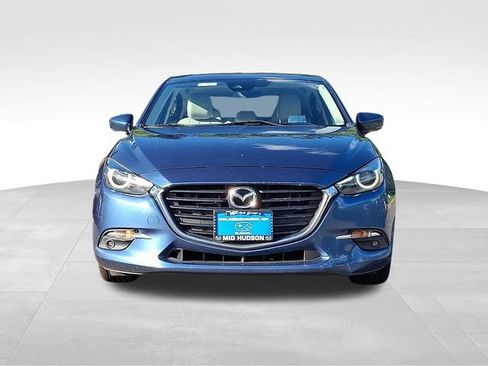 Used 2018 MAZDA MAZDA3 Grand Touring FWD image 2