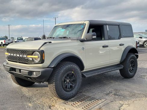 New 2025 Ford Bronco Outer Banks w/ Sasquatch Package image 8