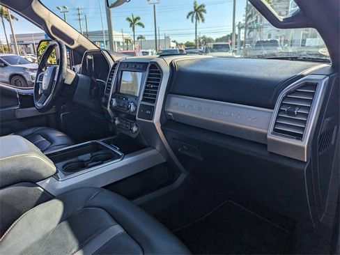 Used 2021 Ford F350 Platinum image 16