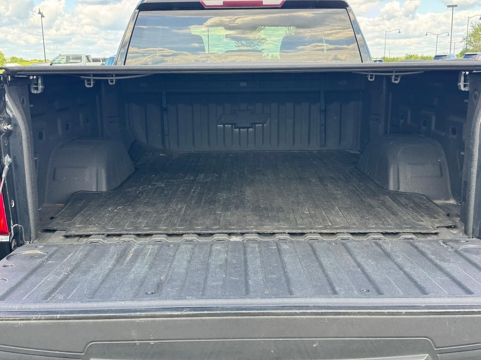 Used 2019 Chevrolet Silverado 1500 Custom Trail Boss w/ Custom Convenience Package AWD/4WD image 4