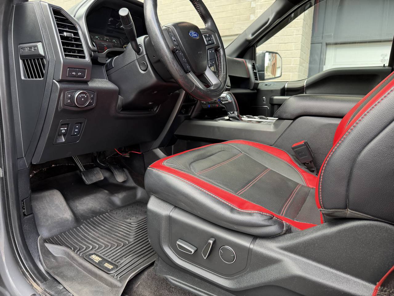 Used 2018 Ford F150 Lariat w/ Equipment Group 502A Luxury AWD/4WD image 21