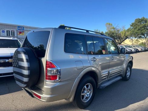 Used 2001 Mitsubishi Montero Limited AWD/4WD image 5
