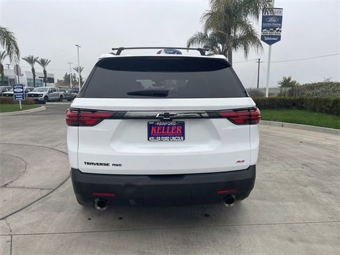 Used 2023 Chevrolet Traverse RS image 7