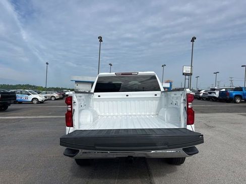 Used 2022 Chevrolet Silverado 1500 LT AWD/4WD image 22