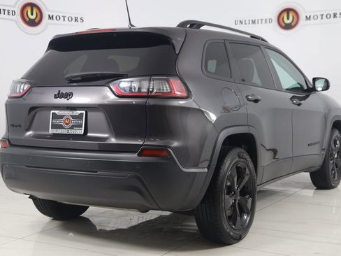 Used 2023 Jeep Cherokee Altitude Lux image 3