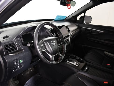 Certified 2023 Honda Passport TrailSport image 38