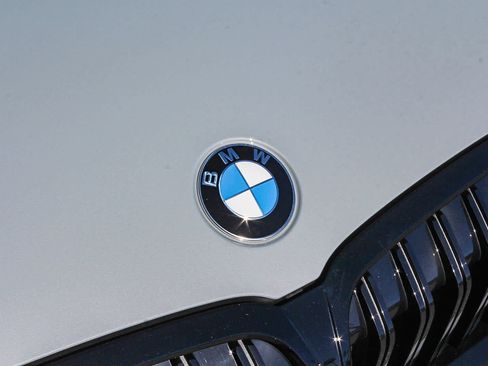 Used 2026 BMW 330i Sedan w/ M Sport Package RWD image 11